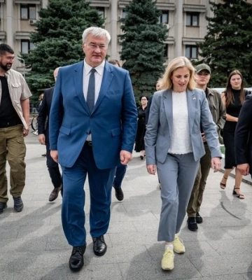 Глава МЗС Австрії прибула до Одеси