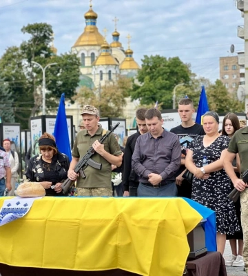 У Рівному попрощалися із загиблим Захисником України Олегом Вдовенком