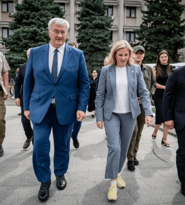 Глава МИД Австрии прибыла в Одессу: третий визит с начала войны
