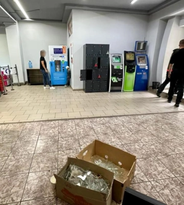 Алкоголь, цигарки та гроші: у Рівному злодій-рецидивіст обікрав супермаркет