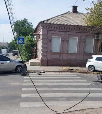 Через проїзд на заборонний сигнал світлофора у Кропивницькому сталася ДТП 