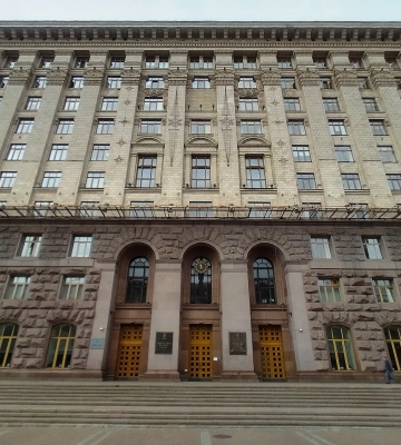 КМДА пояснила причини затримки погодження критичних підприємств