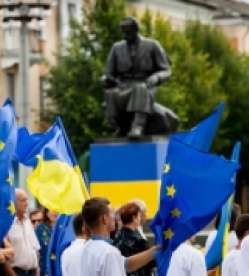 На День Незалежності в Нововолинську пройде хода у вишиванках