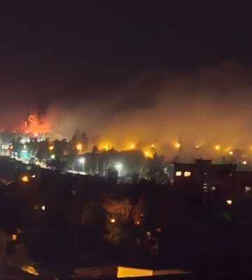 В Кировском районе Донецка после атаки дрона загорелся промышленный объект