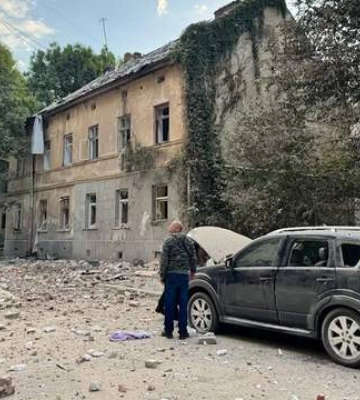 Ворог здійснив комбіновану атаку на Львів: імовірні пожежі, пошкоджено десятки будинків