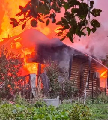 Львів: ДСНС показала фото з місць ліквідації наслідків російських ударів