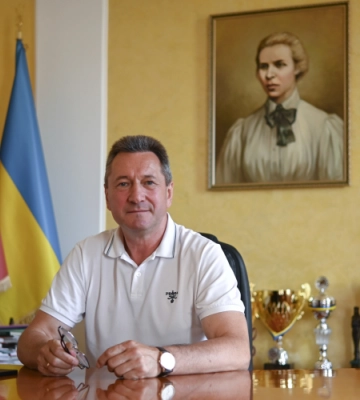 «Ректор — це насамперед стратег»: інтерв’ю з Анатолієм Цьосем про характер ВНУ, критику і майбутнє університету