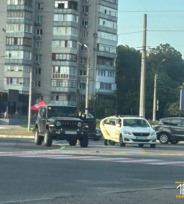 У Черкасах біля Літака сталася ДТП