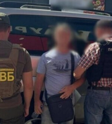 Намагалися підкупити прикордонника за $7,5 тис.: припинено схему переправлення чоловіків на Одещині, - ДПСУ. ФОТОрепортаж