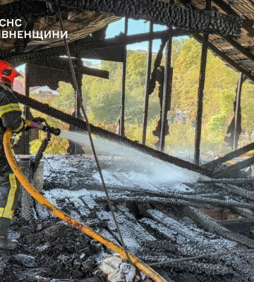 Показали, як виглядає будинок у Рівному, на який впали уламки ворожого дрона (ФОТО)