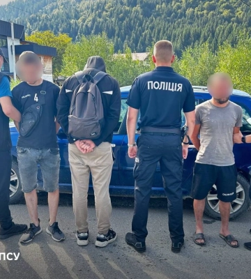 На Закарпатье разоблачены три канала незаконной переправки &quot;нарушителей&quot; через границу: все задержаны. ФОТОрепортаж