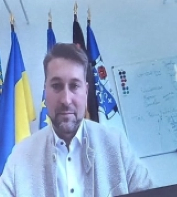 Завдяки німецьким партнерам Ковель отримає мікроавтобус і спортивний майданчик