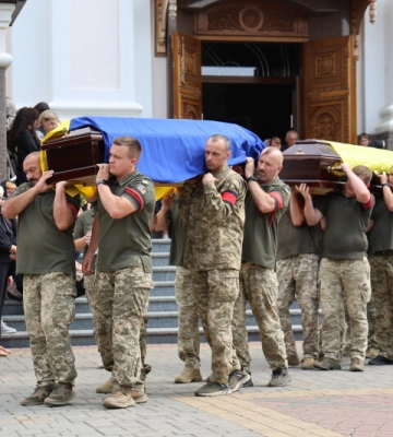 У Луцьку попрощалися з Героями  - місто в жалобі