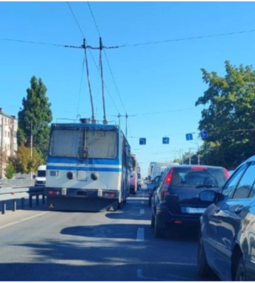 Транспортний колапс 19 серпня: де у Дніпрі затори та ускладнений рух