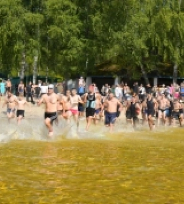 Спорт заради Перемоги: на Рівненщині триатлети зібрали 86 тисяч гривень для ЗСУ