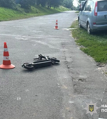 У Хмельницькому внаслідок ДТП постраждав школярик на електросамокаті, - поліція