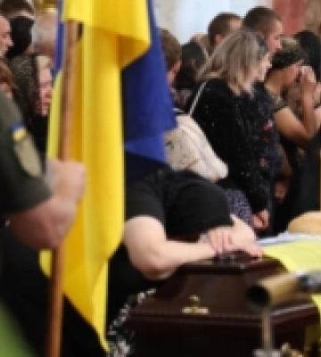 У Луцьку провели в останню путь Юрія Стельмащука та Віталія Бондарука, які загинули на Донеччині