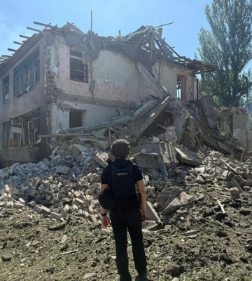 Российская авиация сбросила более 10 авиабомб на Константиновку: в городе много повреждений, есть раненый
