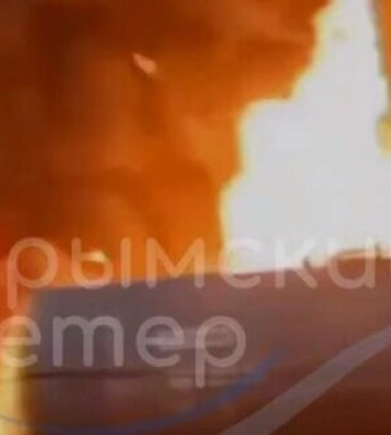 Поезд с горючим горит в оккупированном Джанкое. ВИДЕО