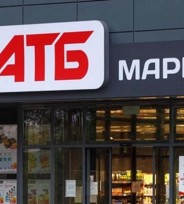 У Луцьку військового засудили за крадіжку 700 доларів на касі в АТБ