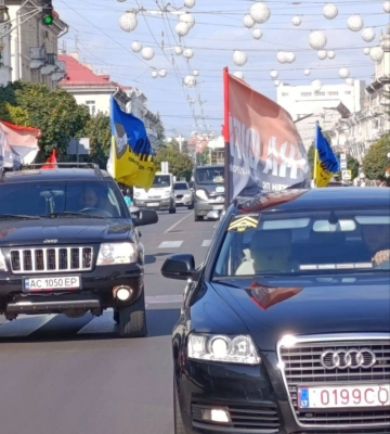 Біля Луцька попрощалися з молодим Героєм Владиславом Харитонюком