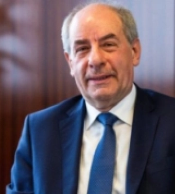 Угорський президент прибрав згадку про Росію у своєму дописі щодо обстрілу Мукачева