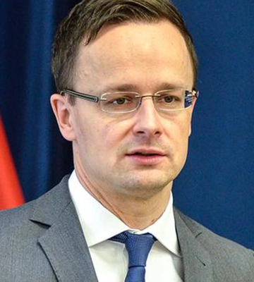 Сіярто пропонував етнічним угорцям Закарпаття допомогу після удару РФ по Мукачеву – Орбан