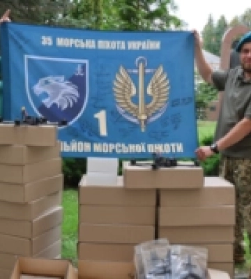 Луцька громада передала військовим квадрокоптери та Starlink