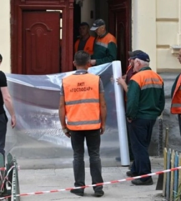 У Львові після удару РФ вісім будинків потребують ремонту, деяких жителів відселять на час робіт