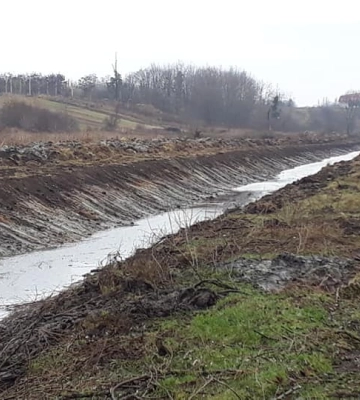 У меліоративному каналі на Львівщині виявили тіло чоловіка