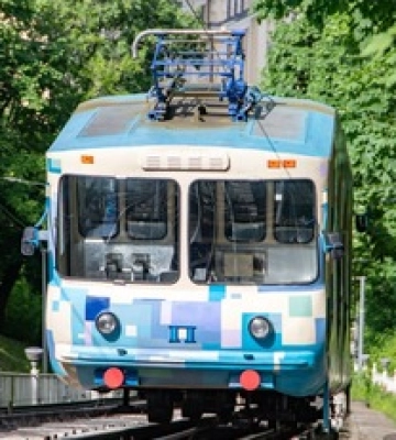 Фунікулер у Києві відновлює роботу після щорічного ремонту