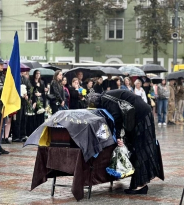 У Рівному попрощалися із полеглим Захисником України Юрієм Шевчуком