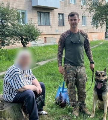 На Волині поліцейський пес знайшов пенсіонерку, яка загубилася 