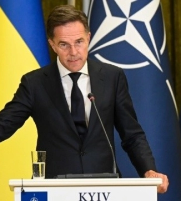 Партнери опрацьовують два рівні гарантій безпеки для України - Рютте