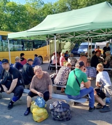 «Кількість евакуйованих збільшилася в рази». Про ситуацію в транзитному шелтері в Павлограді