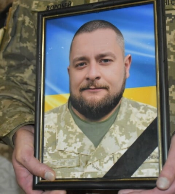 На Волині провели в останню дорогу Героя Миколу Чернова