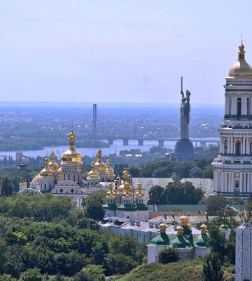 Киев заявил о рекордном росте туризма в 2025 году