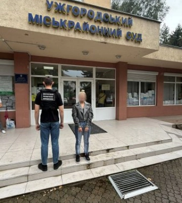 Спроба втечі через кордон:  юна пособниця затримана на гарячому