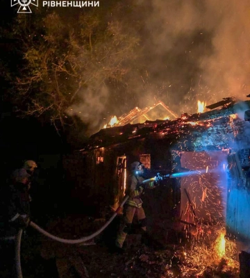 Рятувальники ліквідували пожежу в гаражі на Рівненщині