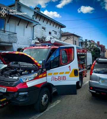 У Львові надзвичайники врятували чоловіка
