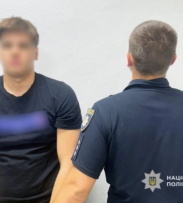 У Чернігові затримано юнака, який ножем вбив сусідку та поранив сусіда, - поліція