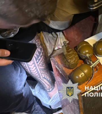 Харків’янина затримали за підозрою у зберіганні гранат та набоїв