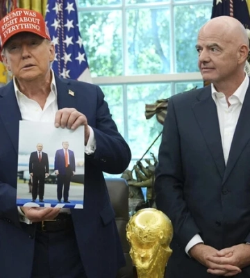 Хизування Трампа світлиною з Путіним спровокувало шквал критики в соцмережах