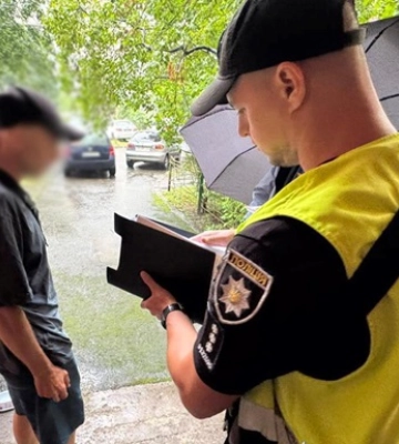 В Киеве мужчина бросил гранату, его задержали