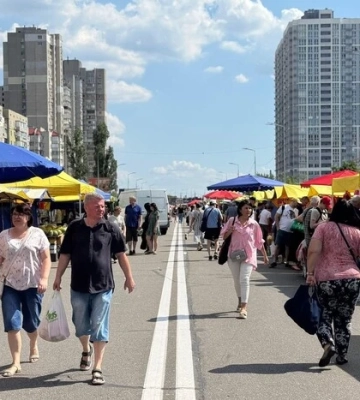 Продовольчі ярмарки у Києві 23-24 серпня: де можна купити свіжі овочі та фрукти (адреси)