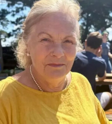 69-летняя волонтер из Великобритании Энни Льюис Мерфи погибла на Донетчине: из-за боевых действий тело не удается эвакуировать. ФОТО