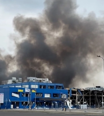 Мукачево: рятувальники ліквідували пожежу на місці удару РФ по підприємству
