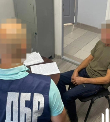 Лісник з Вінниччини допустив вирубку дерев на мільйони гривень — ДБР оголосило йому підозру