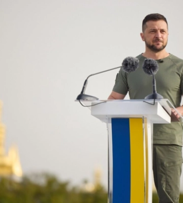Не отдадим оккупанту: Зеленский произнес речь ко Дню Государственного флага