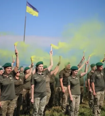 Прикордонники у Львові створили «живий» прапор (відео)